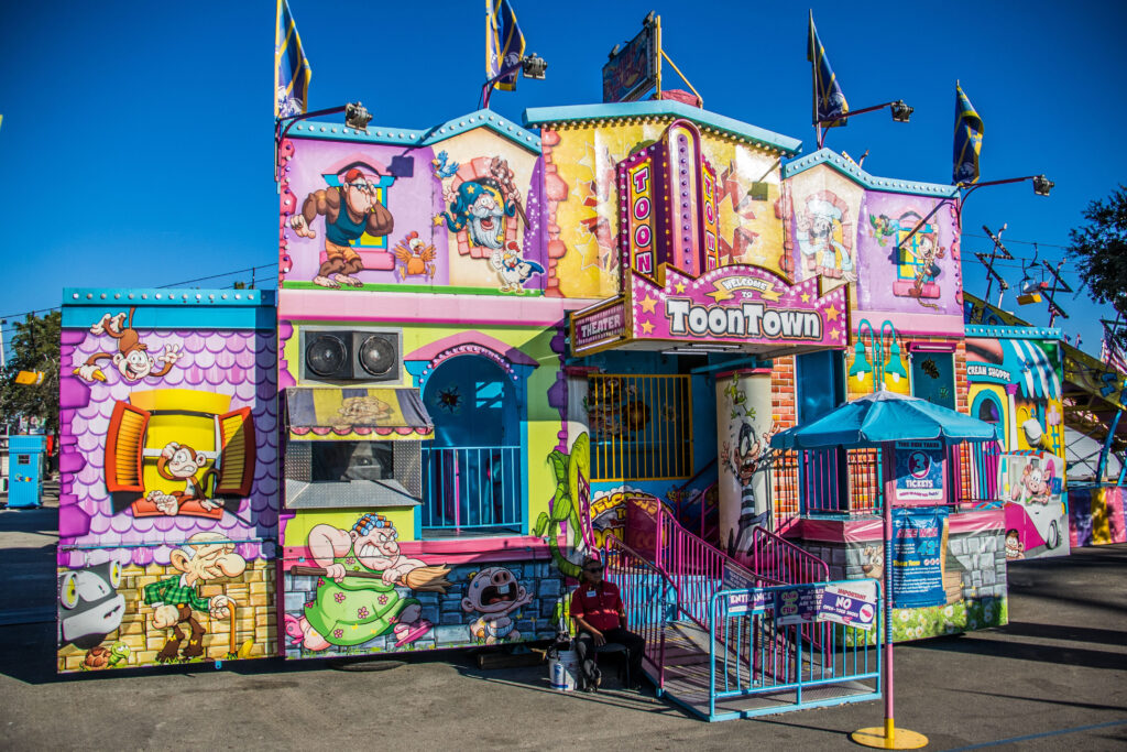 TOON TOWN 11