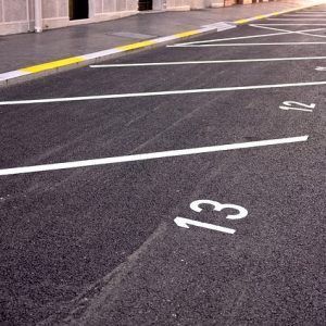 parking-lot-705873_640 parking-lot-705873_640